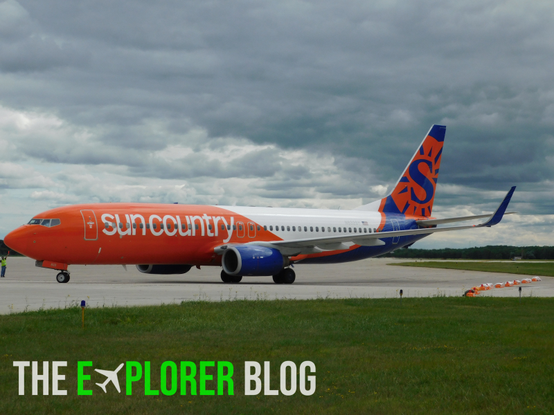 Photo of N832SY - Sun Country Airlines Boeing 737-800 at GRB on AeroXplorer Aviation Database