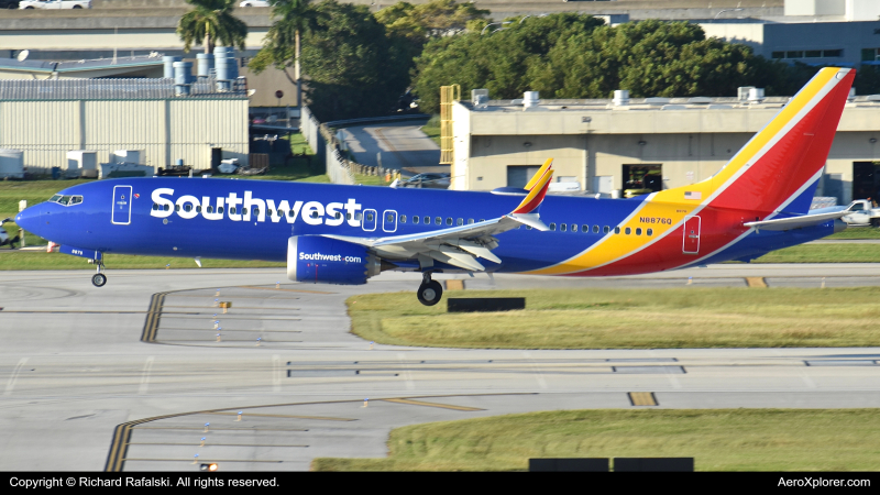 Photo of N8876Q - Southwest Airlines Boeing 737 MAX 8 at FLL on AeroXplorer Aviation Database