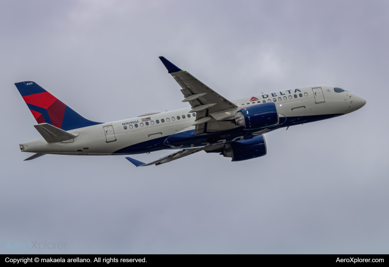 Photo of N109DU - Delta Airlines Airbus A220-100 at SEA on AeroXplorer Aviation Database