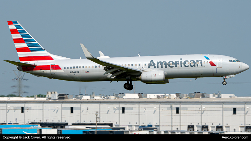 Photo of N841NN - American Airlines Boeing 737-800 at CVG on AeroXplorer Aviation Database