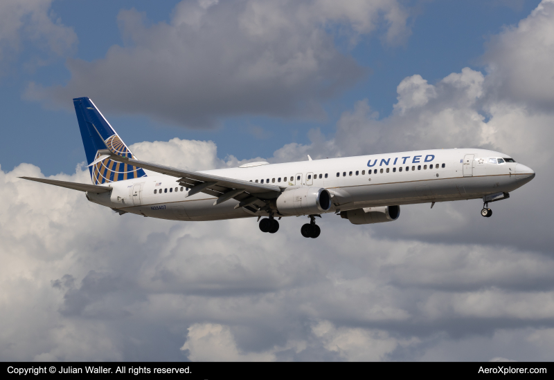 Photo of N35407 - United Airlines Boeing 737-900 at MIA on AeroXplorer Aviation Database