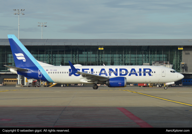 Photo of TF-ICE - Icelandair Boeing 737 MAX 8 at BRU on AeroXplorer Aviation Database