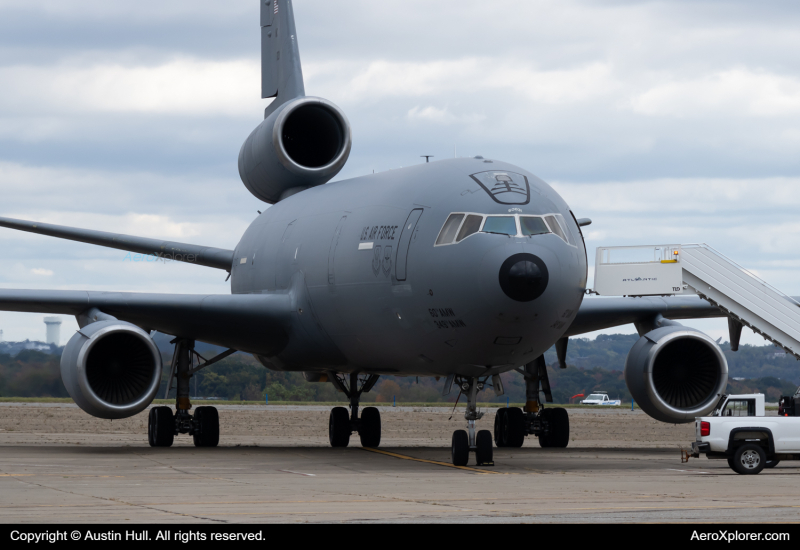 Photo of 86-0031 - USAF - United States Air Force McDonnell Douglas KC-10 Extender at PIT on AeroXplorer Aviation Database