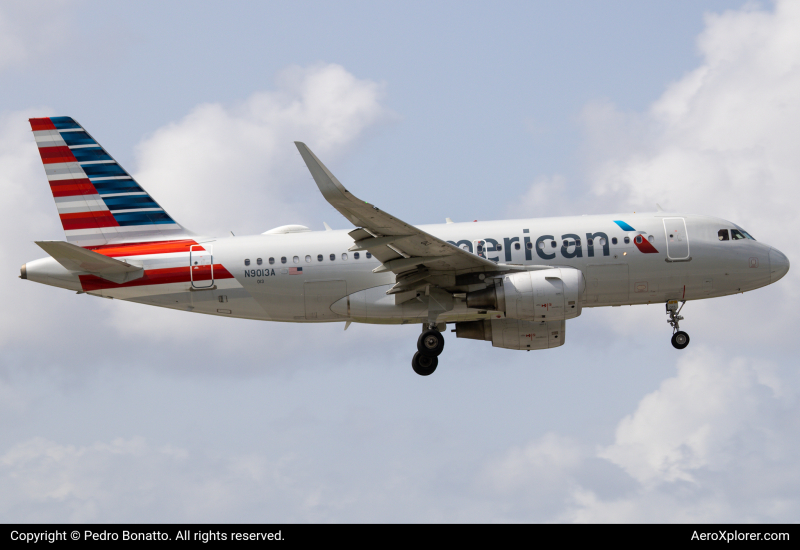 Photo of N9013A - American Airlines Airbus A319 at MIA on AeroXplorer Aviation Database