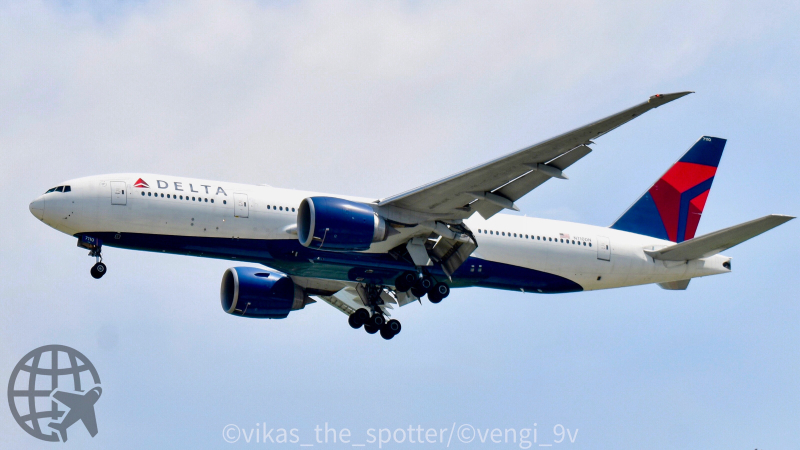Photo of N710DN - Delta Airlines Boeing 777-200 at SIN on AeroXplorer Aviation Database