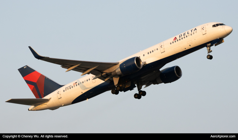 Photo of N821DX - Delta Airlines Boeing 757-200 at DTW on AeroXplorer Aviation Database