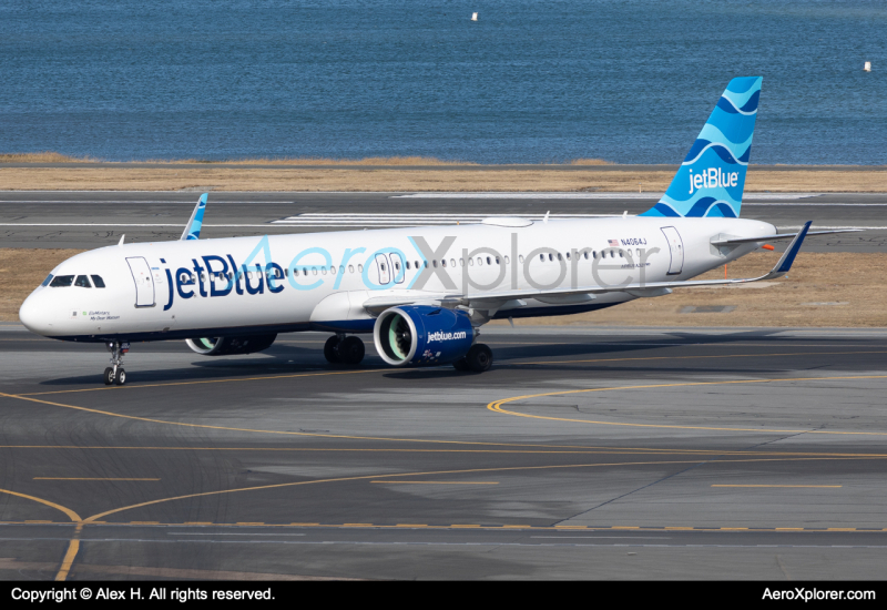 Photo of N4064J - JetBlue Airways Airbus A321LR at BOS on AeroXplorer Aviation Database