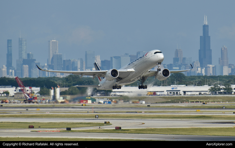 Photo of F-HTYI - Air France Airbus A350-900 at ORD on AeroXplorer Aviation Database