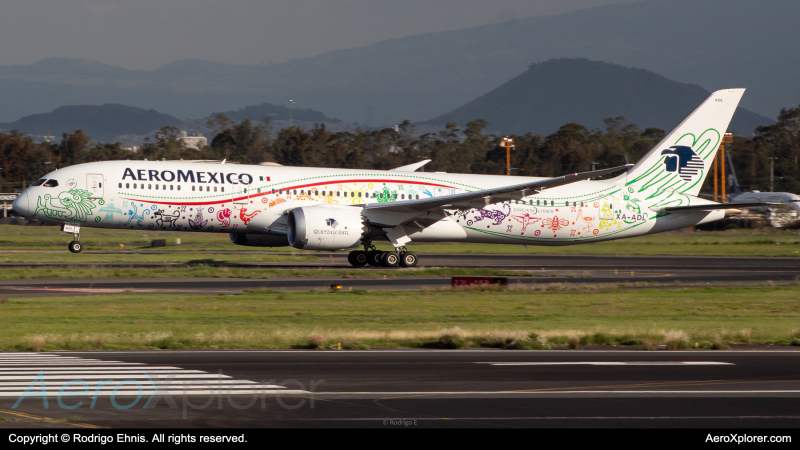 Photo of XA-ADL - Aeromexico Boeing 787-9 at MEX on AeroXplorer Aviation Database
