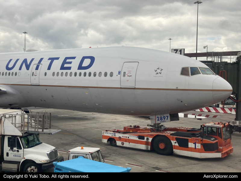 Photo of N797UA - United Airlines Boeing 777-200ER at EWR on AeroXplorer Aviation Database