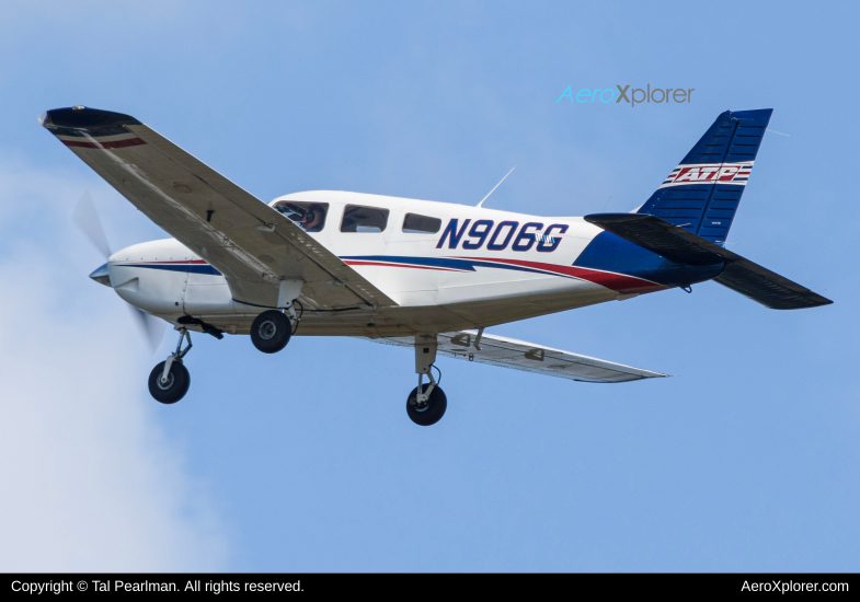 Photo of N906G - ATP FLIGHT SCHOOL Piper 28 Archer at ESN on AeroXplorer Aviation Database