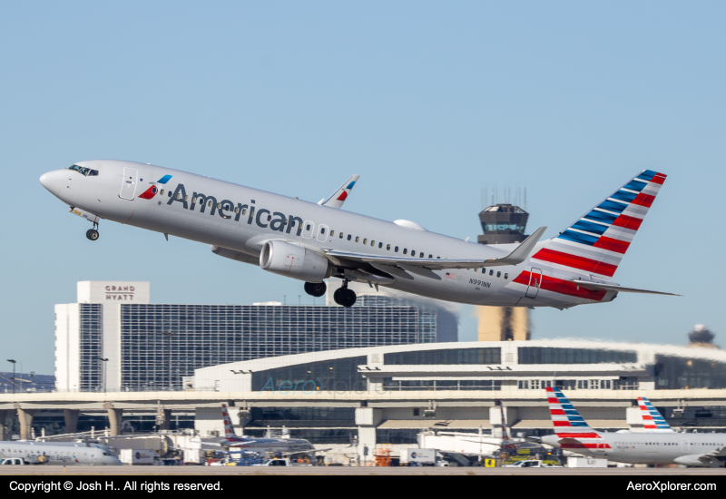 Photo of N991NN - American Airlines Boeing 737-800 at DFW on AeroXplorer Aviation Database