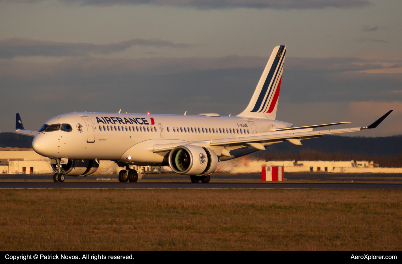 Photo of F-HZUN - Air France Airbus A220-300 at CDG on AeroXplorer Aviation Database