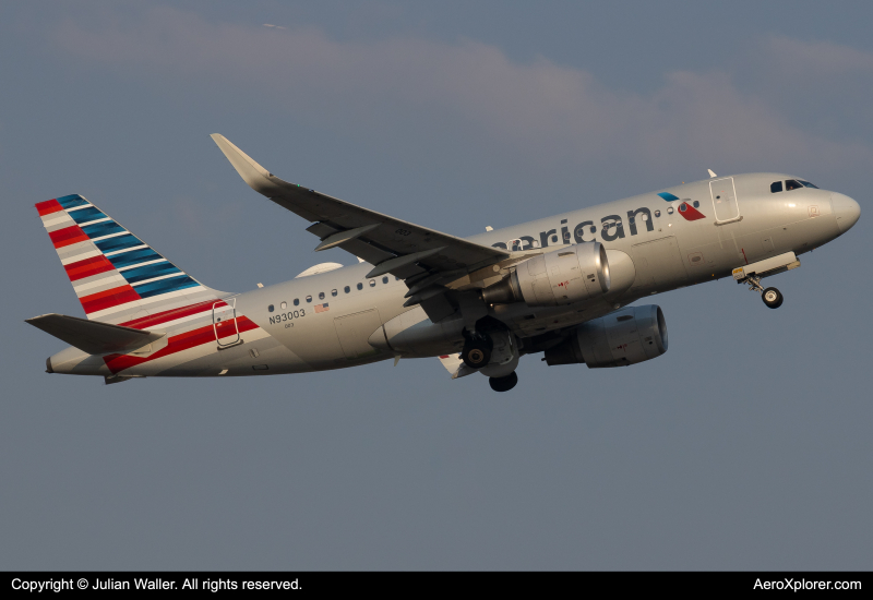 Photo of N93003 - American Airlines Airbus A319 at MCO on AeroXplorer Aviation Database
