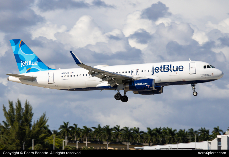 Photo of N715JB - JetBlue Airways Airbus A320 at FLL on AeroXplorer Aviation Database