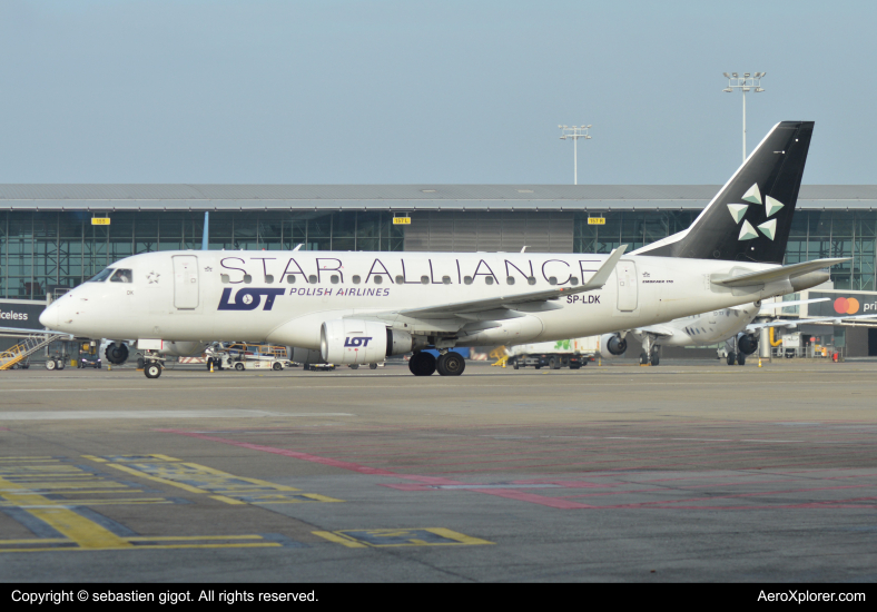 Photo of SP-LDK - LOT Polish Airlines Embraer E170 at BRU on AeroXplorer Aviation Database