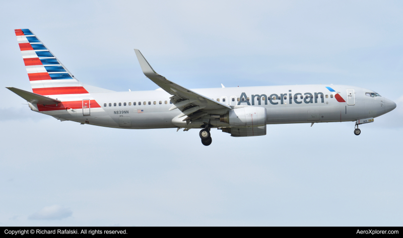 Photo of N839NN - American Airlines Boeing 737-800 at MIA on AeroXplorer Aviation Database