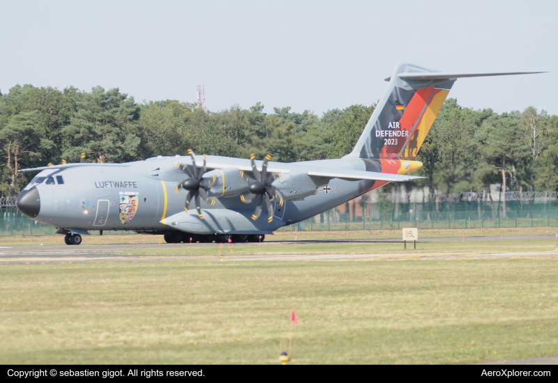 Photo of 54+21 - Luftwaffe Airbus A400M at EBBL on AeroXplorer Aviation Database