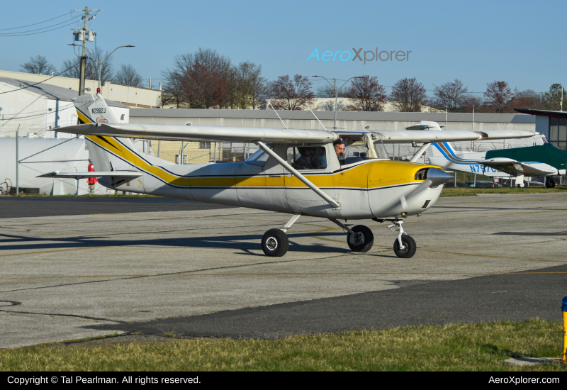 Photo of N2982J - PRIVATE Cessna 150 at GAI on AeroXplorer Aviation Database