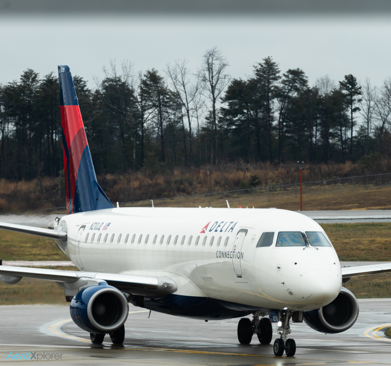 Photo of N210JQ - Delta Connection Embraer E175LR at GSP on AeroXplorer Aviation Database