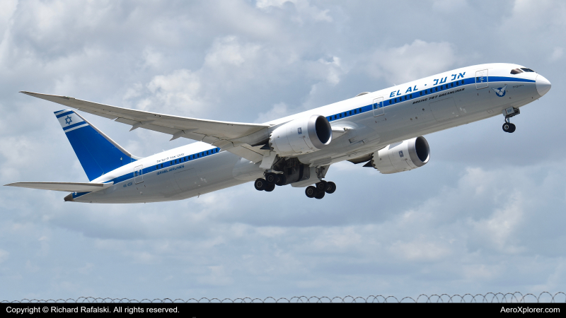 Photo of 4X-EDF - EL AL Boeing 787-9 at MIA on AeroXplorer Aviation Database