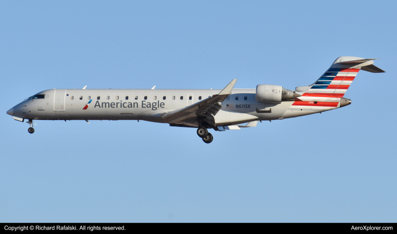 Photo of N611SK - American Eagle Mitsubishi CRJ-700 at PHX on AeroXplorer Aviation Database