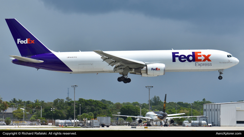 Photo of N167FE - FedEx Boeing 767-300F at FLL on AeroXplorer Aviation Database