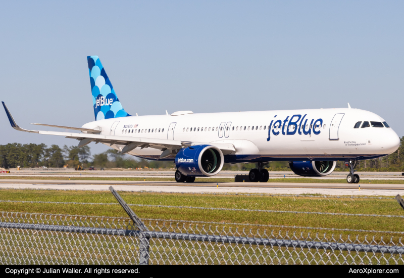 Photo of N2060J - JetBlue Airways Airbus A321NEO at MCO on AeroXplorer Aviation Database