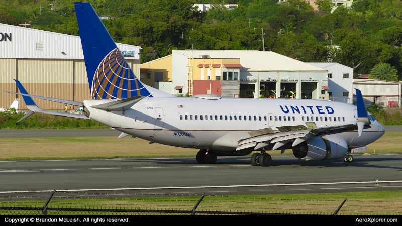 Photo of N13750 - United Airlines Boeing 737-700 at STT on AeroXplorer Aviation Database