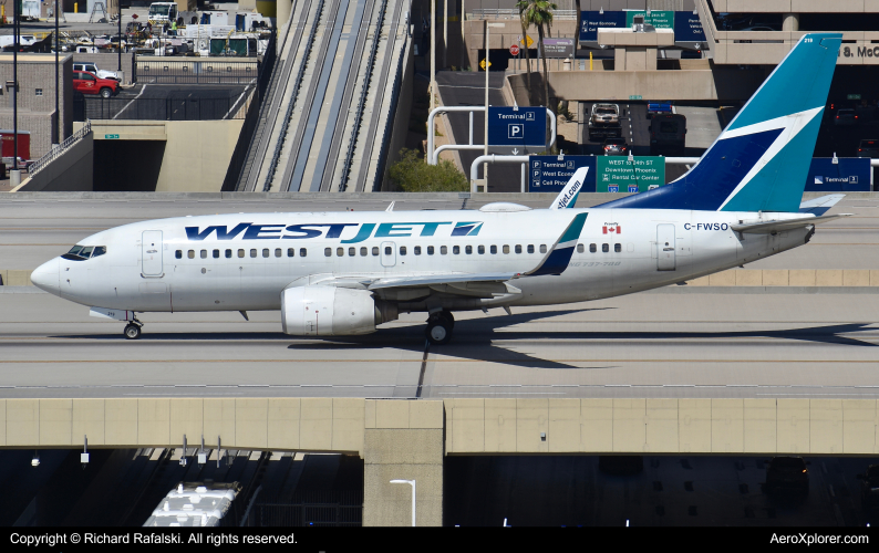 Photo of C-FWSO - WestJet Boeing 737-700 at PHX on AeroXplorer Aviation Database