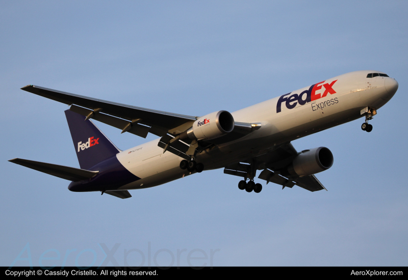 Photo of N276FE - FedEx Boeing 767-300F at TUS on AeroXplorer Aviation Database
