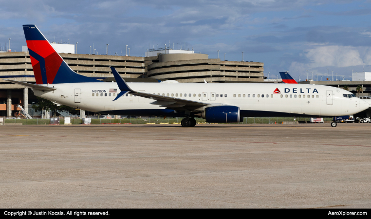 Photo of N870DN - Delta Airlines Boeing 737-900ER at TPA on AeroXplorer Aviation Database