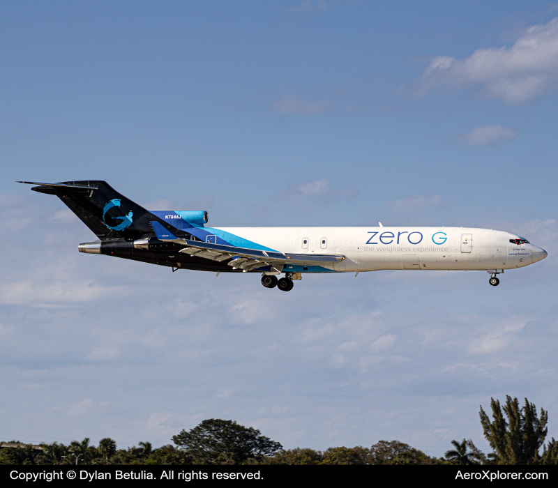 Photo of N794AJ - Zero G Boeing 727-200 at FLL on AeroXplorer Aviation Database