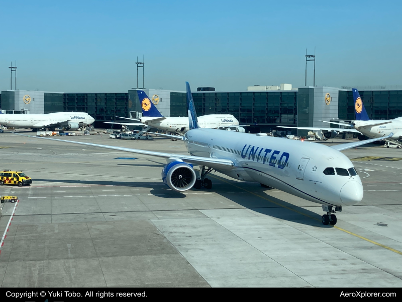 Photo of N17017 - United Airlines Boeing 787-10 at FRA on AeroXplorer Aviation Database