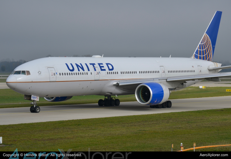Photo of N797UA - United Airlines Boeing 777-200ER at MUC on AeroXplorer Aviation Database