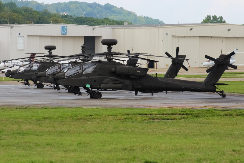 Photo of N/A - USA - United States Army Boeing AH-64 Apache at LUK on AeroXplorer Aviation Database