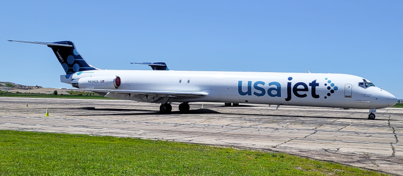 Photo of N834US - USA Jet Airlines McDonnell Douglas MD-88 at YIP on AeroXplorer Aviation Database