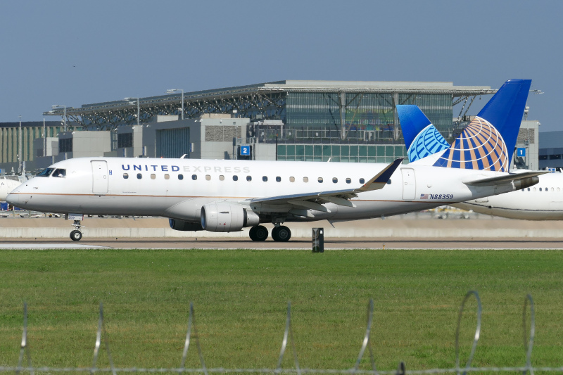 Photo of N88359 - United Express Embraer E175 at AUS on AeroXplorer Aviation Database