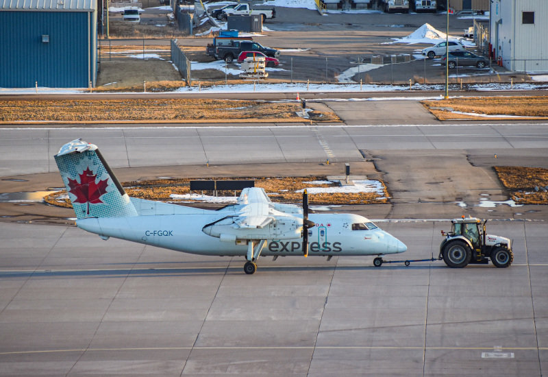Photo of C-FGQK - Air Canada Express De Havilland Dash-8 q100 at YYC on AeroXplorer Aviation Database