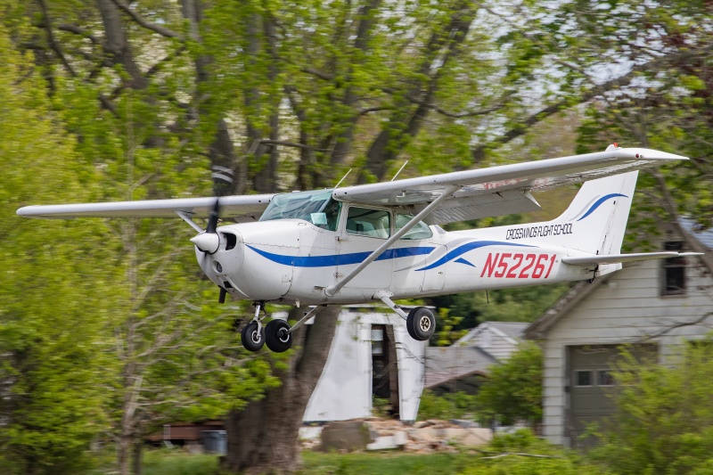 Photo of N52261 - PRIVATE Cessna 172 at 17N on AeroXplorer Aviation Database