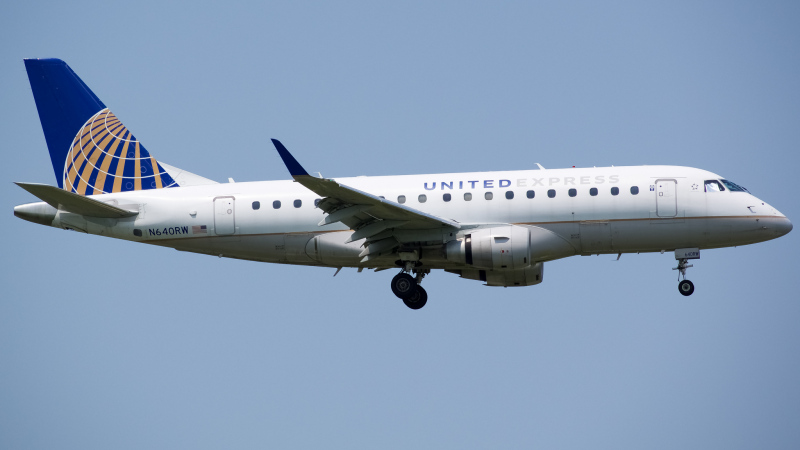 Photo of N640RW - United Express Embraer E170 at ORD on AeroXplorer Aviation Database