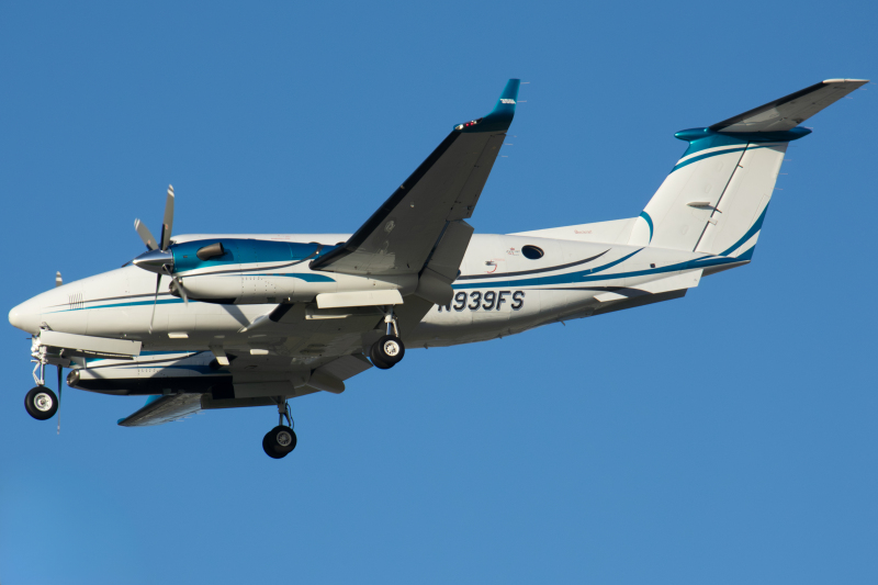 Photo of N939FS - PRIVATE Beechcraft King Air 350 at SJC on AeroXplorer Aviation Database