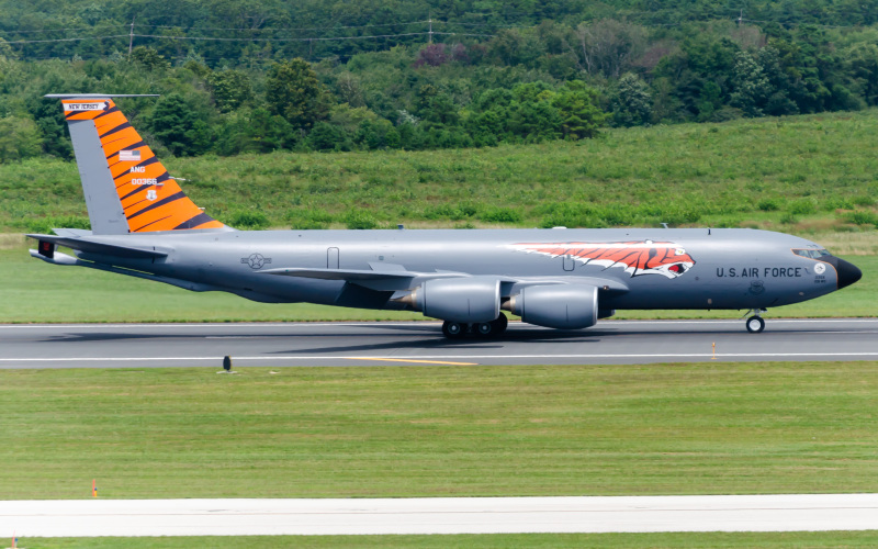 Photo of 60-0366 - Air National Guard Boeing KC-135 Stratotanker at ACY on AeroXplorer Aviation Database