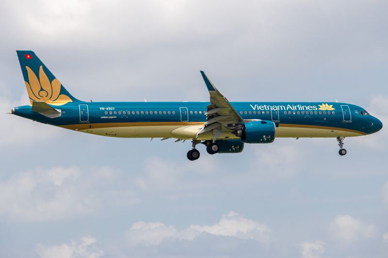 Photo of VN-A507 - Vietnam Airlines Airbus A321NEO at SGN on AeroXplorer Aviation Database