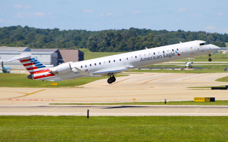 Photo of N605NN - American Eagle Mitsubishi CRJ-900 at CVG on AeroXplorer Aviation Database