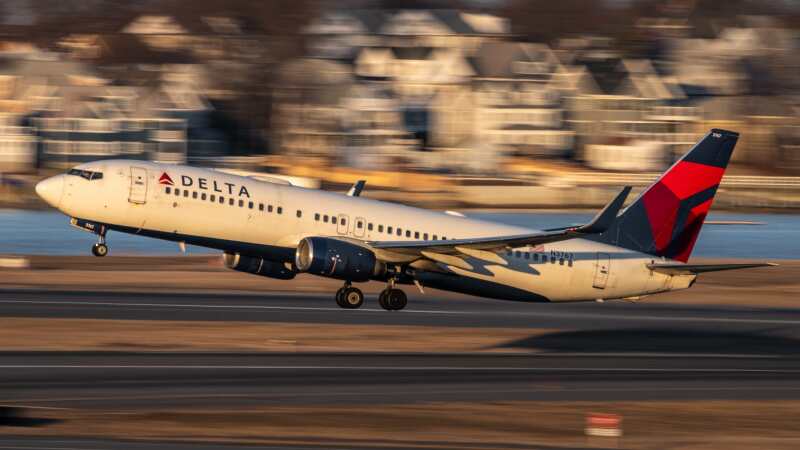 Photo of N3767 - Delta Airlines Boeing 737-800 at BOS on AeroXplorer Aviation Database