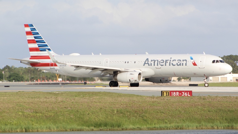 Photo of N159AN - American Airlines Airbus A321-200 at MCO on AeroXplorer Aviation Database