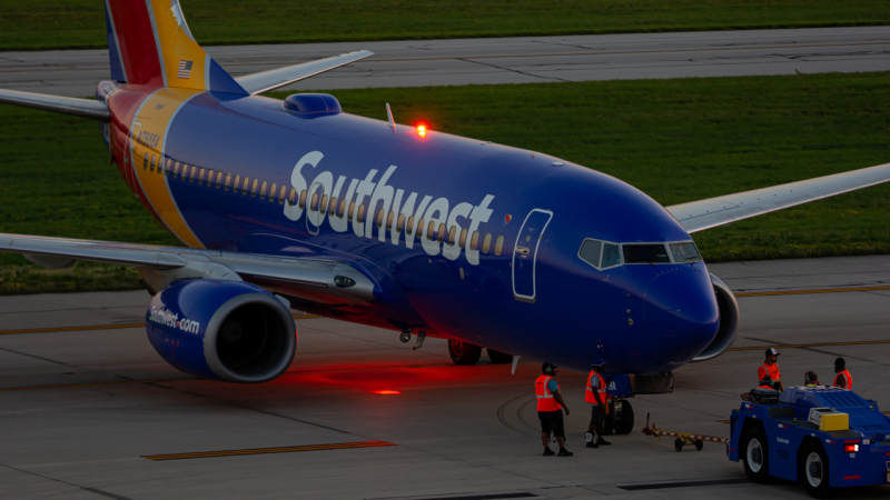Photo of N7888A - Southwest Airlines Boeing 737-700 at CMH on AeroXplorer Aviation Database