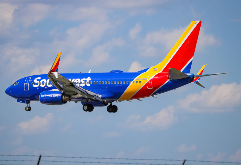Photo of N920WN - Southwest Airlines Boeing 737-700 at BWI on AeroXplorer Aviation Database
