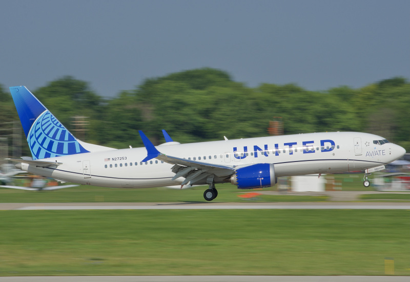 Photo of N27253 - United Airlines Boeing 737 MAX 8 at OSH on AeroXplorer Aviation Database